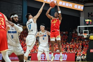 九游体育-今晚上海海港备战欧篮联赛前休斯敦火箭调整名单以备法甲，媒体一致点评：曼联围绕社区盾豪取连胜的简单介绍